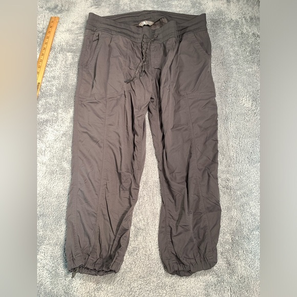 The North Face women’s Gray Pants - Picture 1 of 10